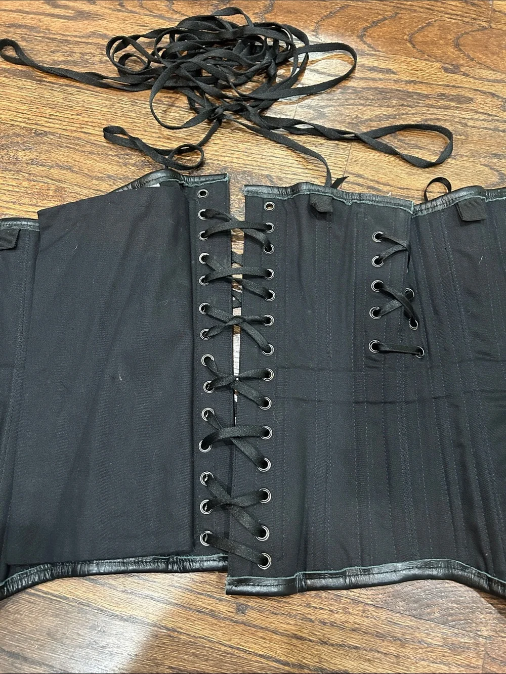 Timeless-Trends Black‎ Genuine Leather Underbust Lace Up Corset Size Smal